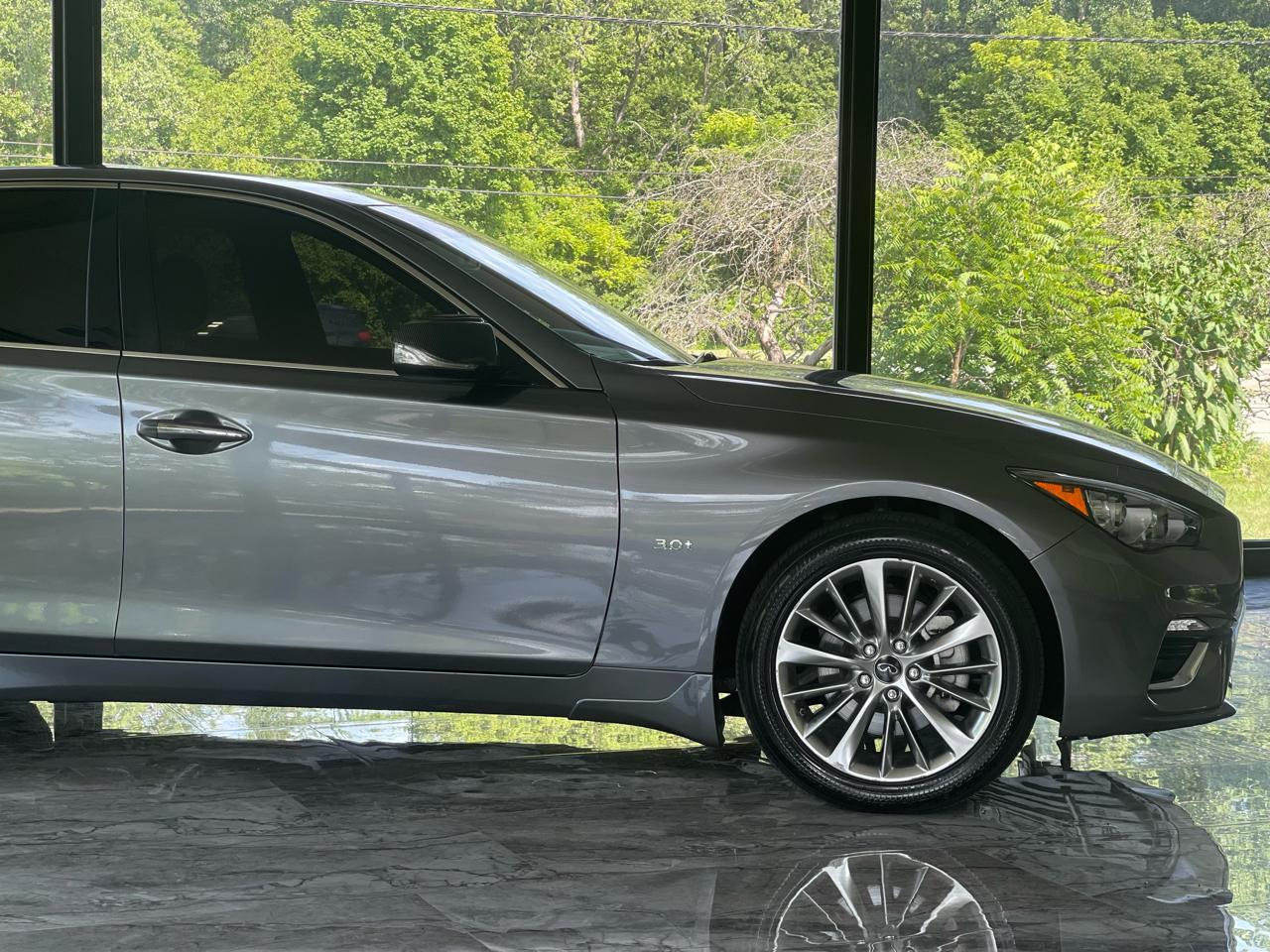 Infiniti Q50 3.0t LUXE AWD 2019
