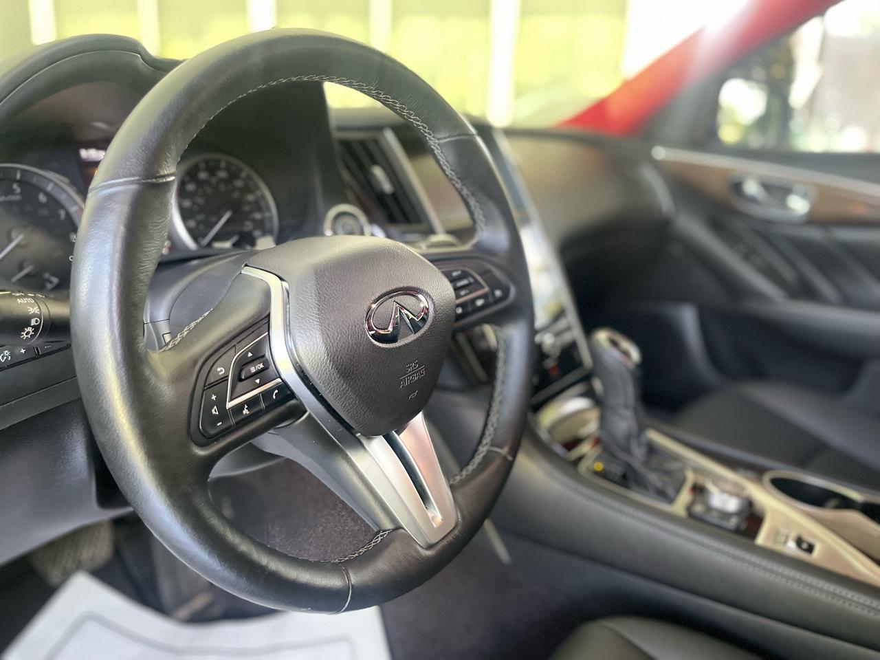 Infiniti Q50 3.0t LUXE AWD 2019