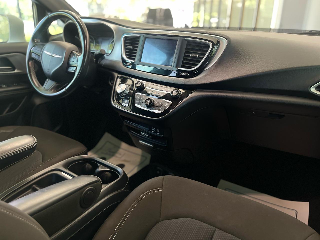 Chrysler Pacifica Touring Plus 2020