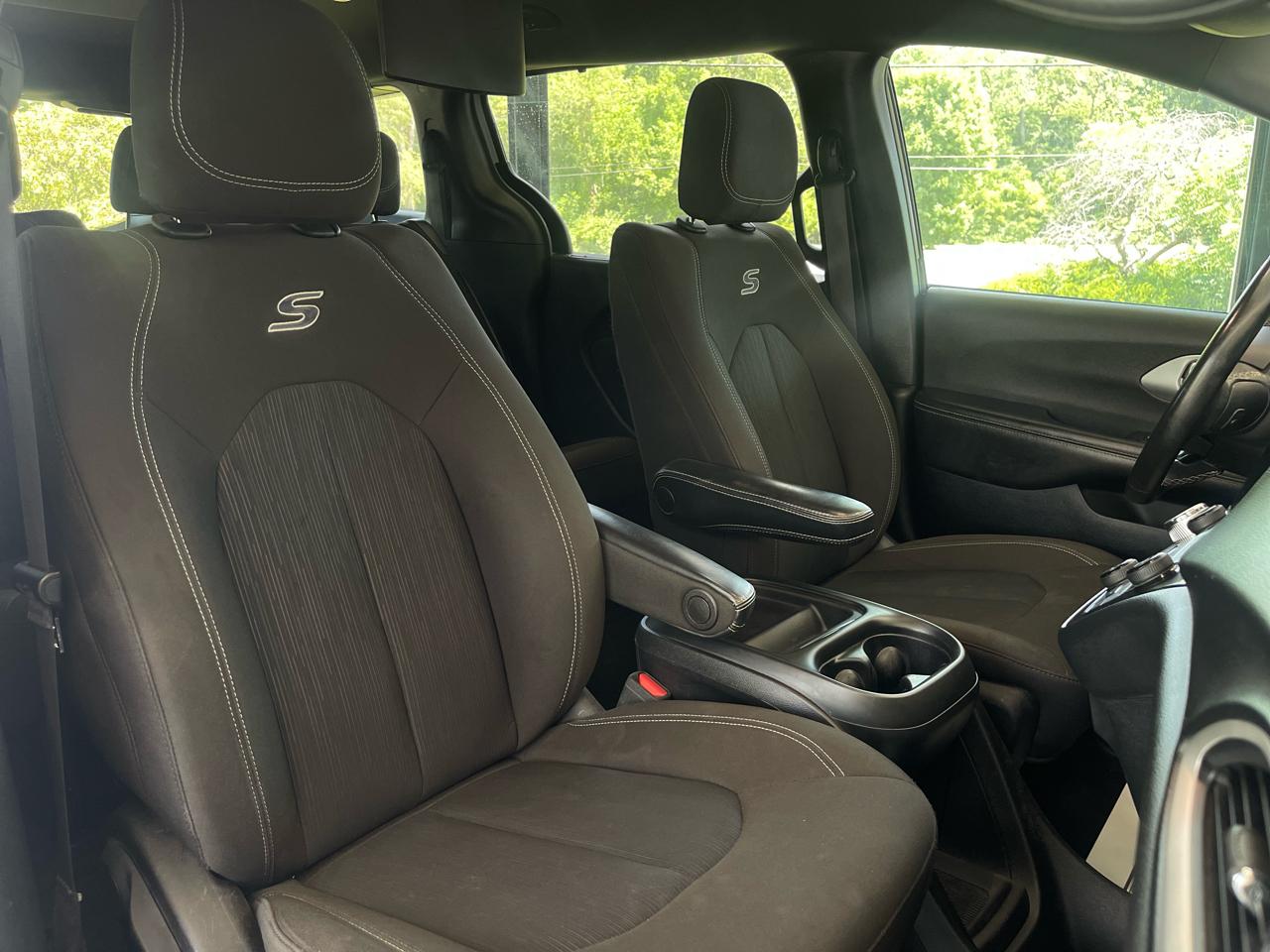 Chrysler Pacifica Touring Plus 2020