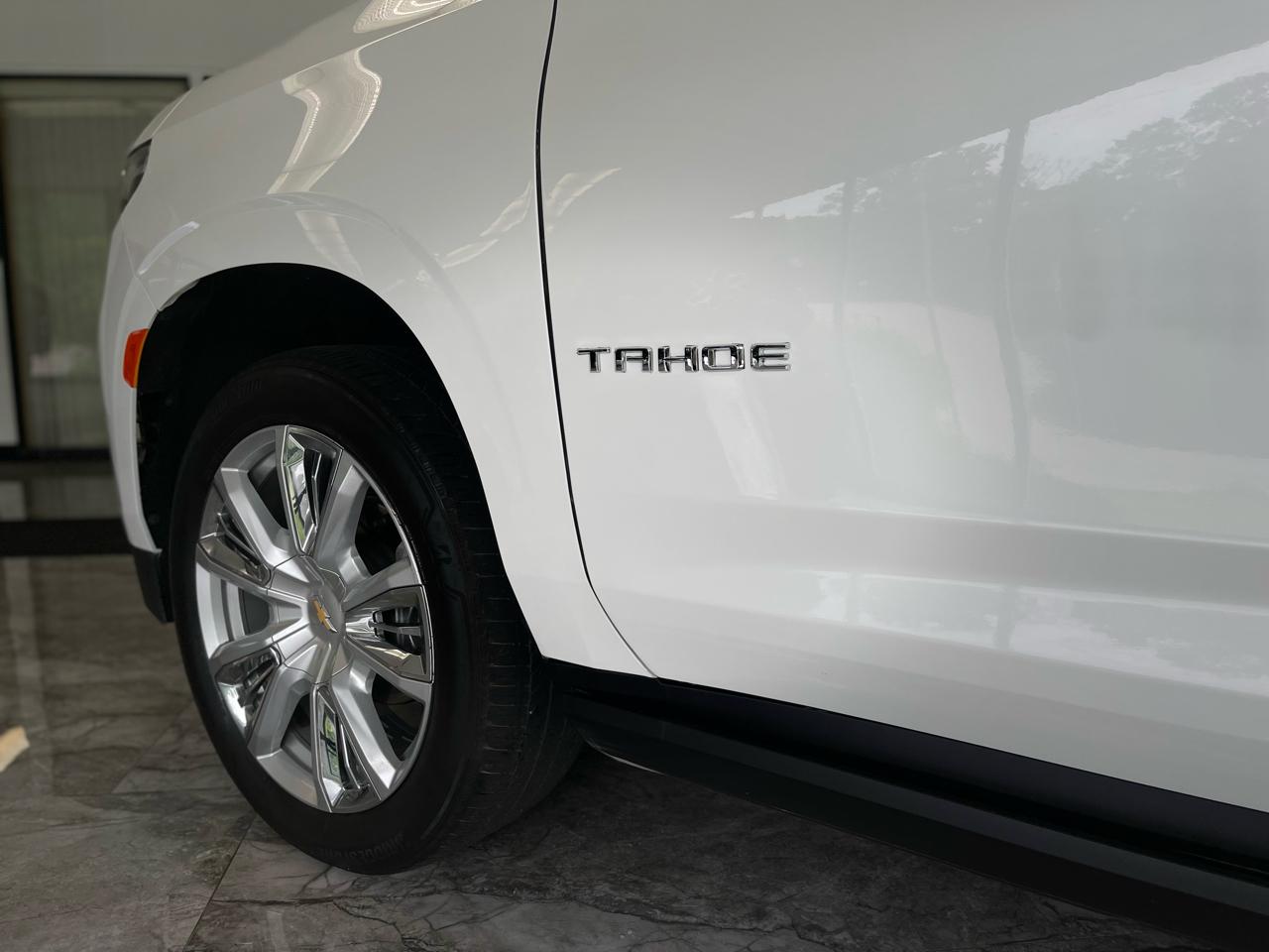 Chevrolet Tahoe High Country 4WD 2023