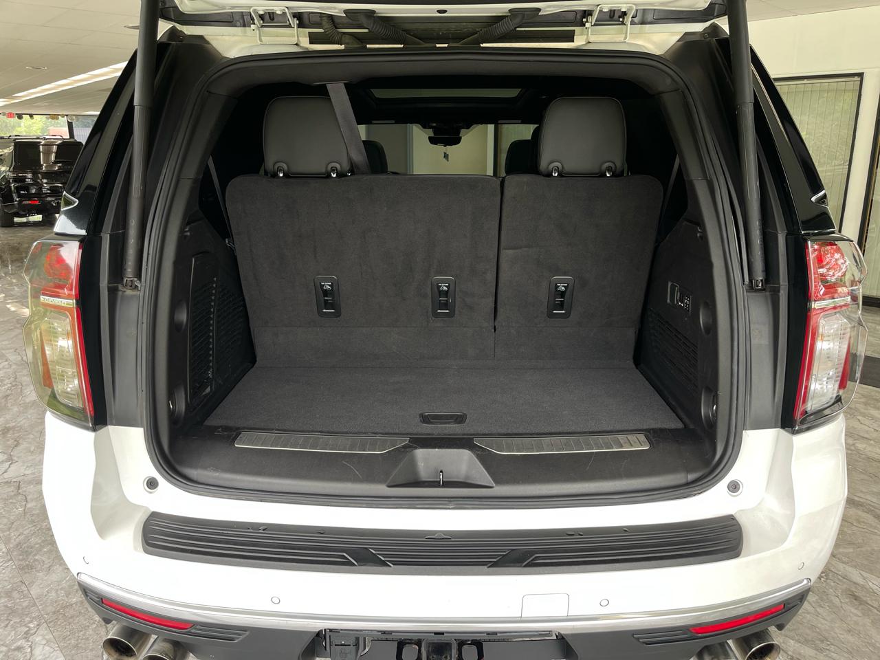 Chevrolet Tahoe High Country 4WD 2023