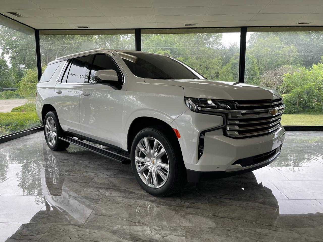 Chevrolet Tahoe High Country 4WD 2023