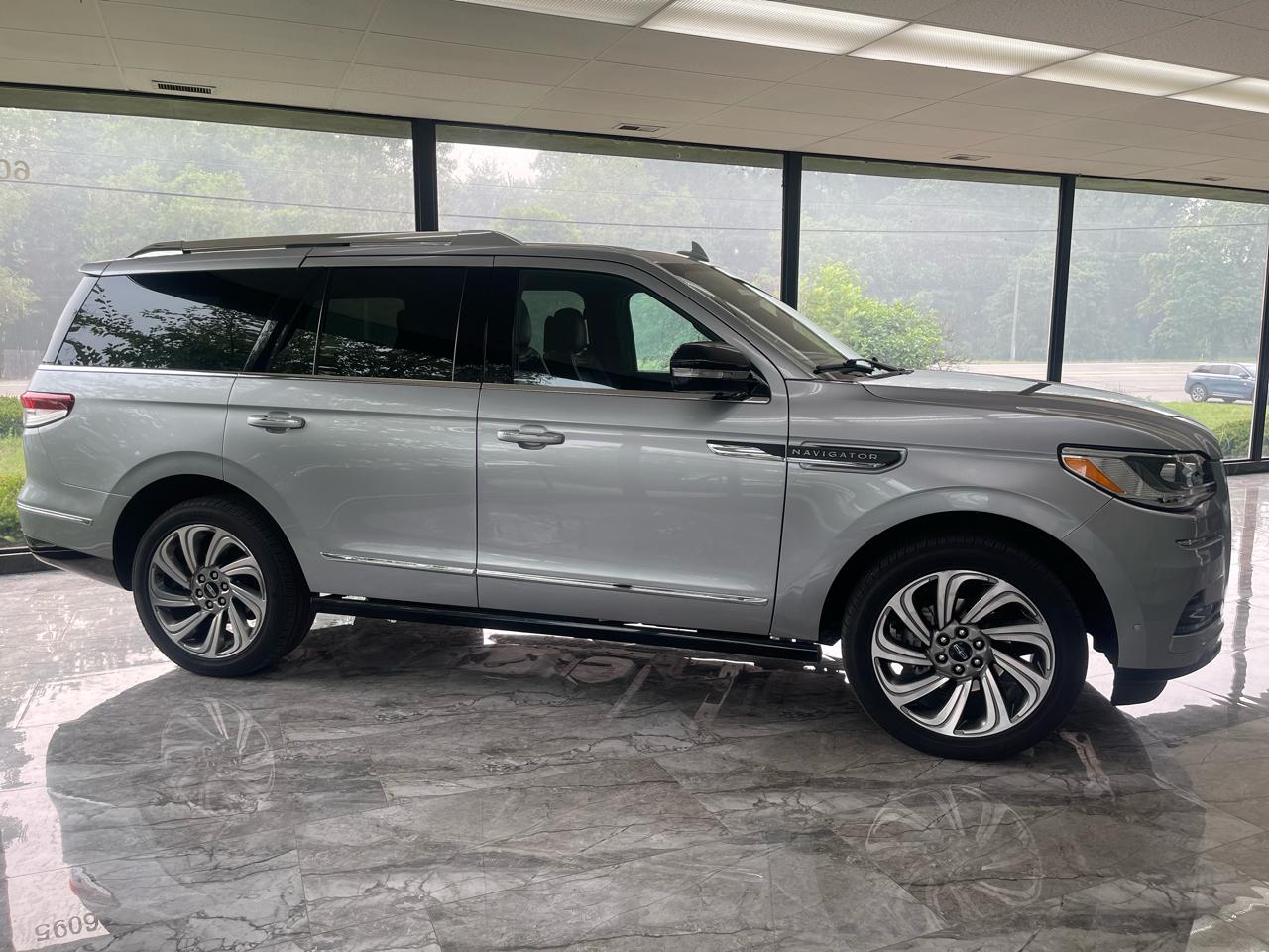 Lincoln Navigator Reserve 4WD 2022