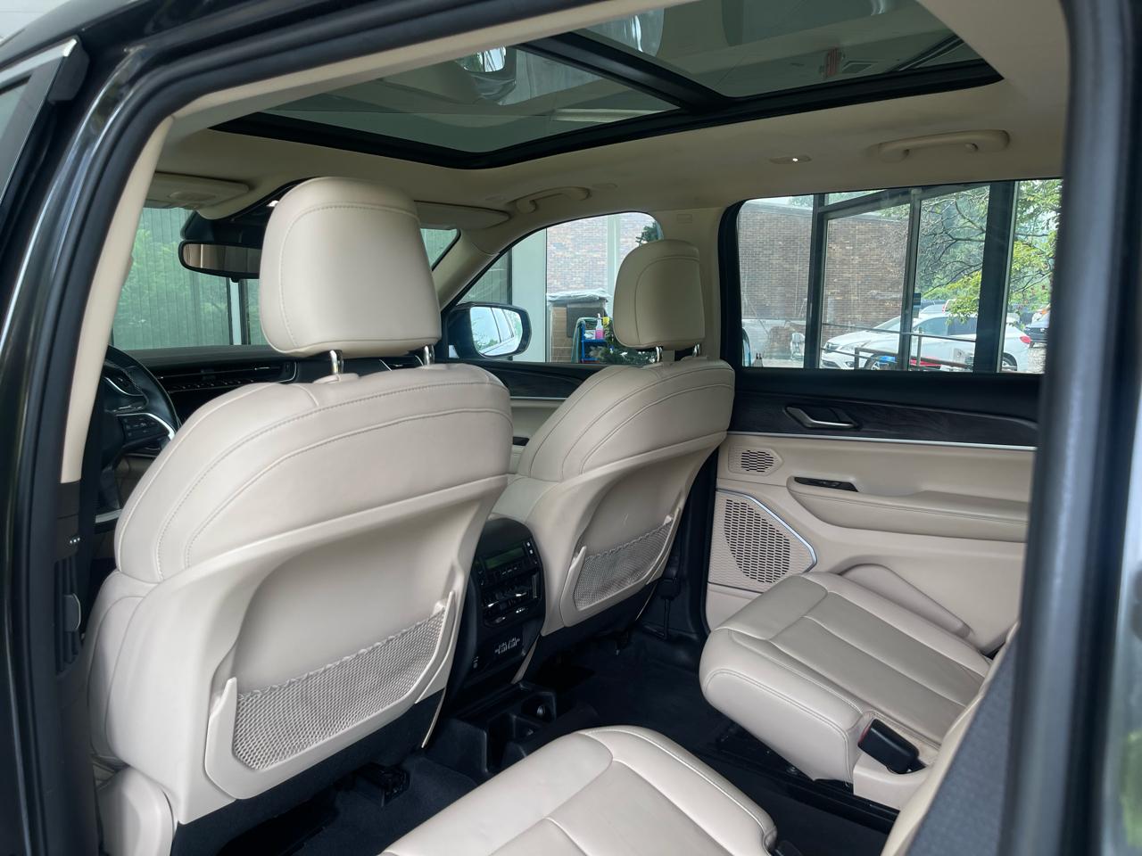 Jeep Grand Cherokee L Limited 4WD 2022