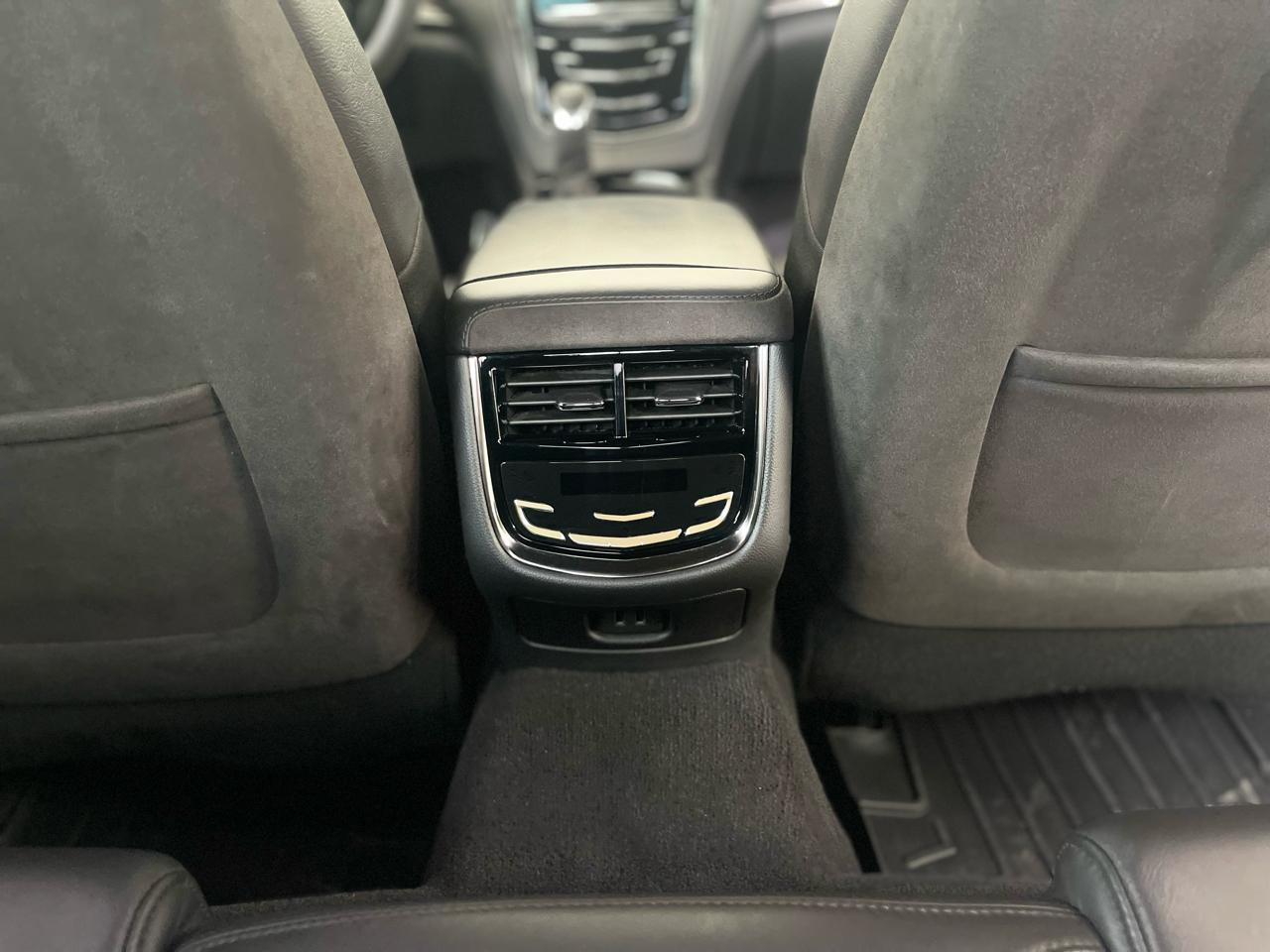 Cadillac CTS-V Base 2019