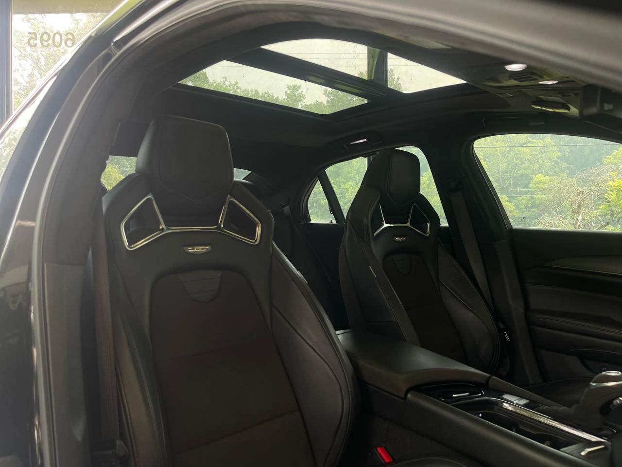 Cadillac CTS-V Base 2019