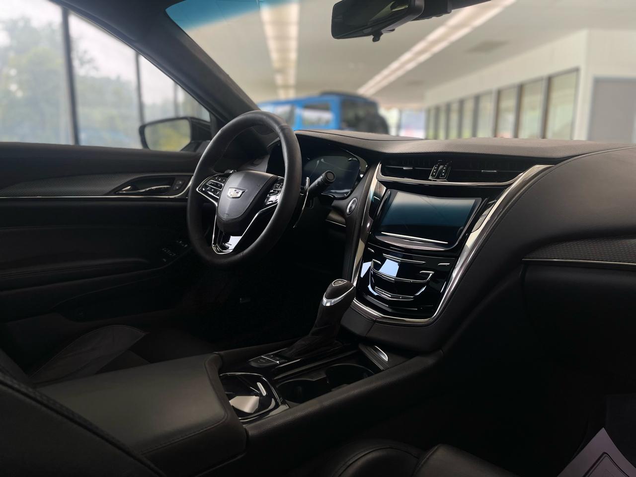 Cadillac CTS-V Base 2019