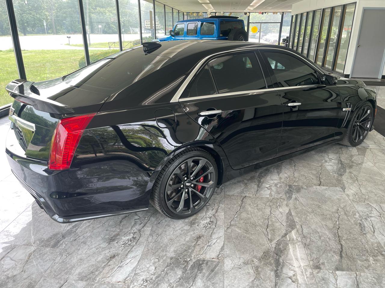 Cadillac CTS-V Base 2019