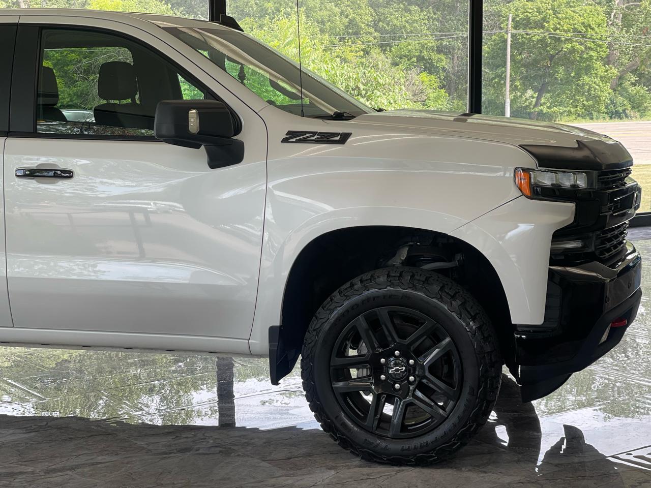 Chevrolet Silverado 1500 Limited LT Trail Boss Crew Cab Long Box 4WD 2022
