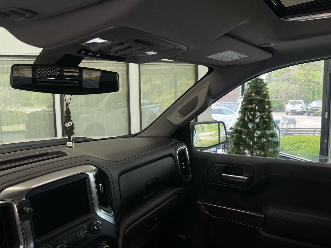 Chevrolet Silverado 1500 Limited LT Trail Boss Crew Cab Long Box 4WD 2022