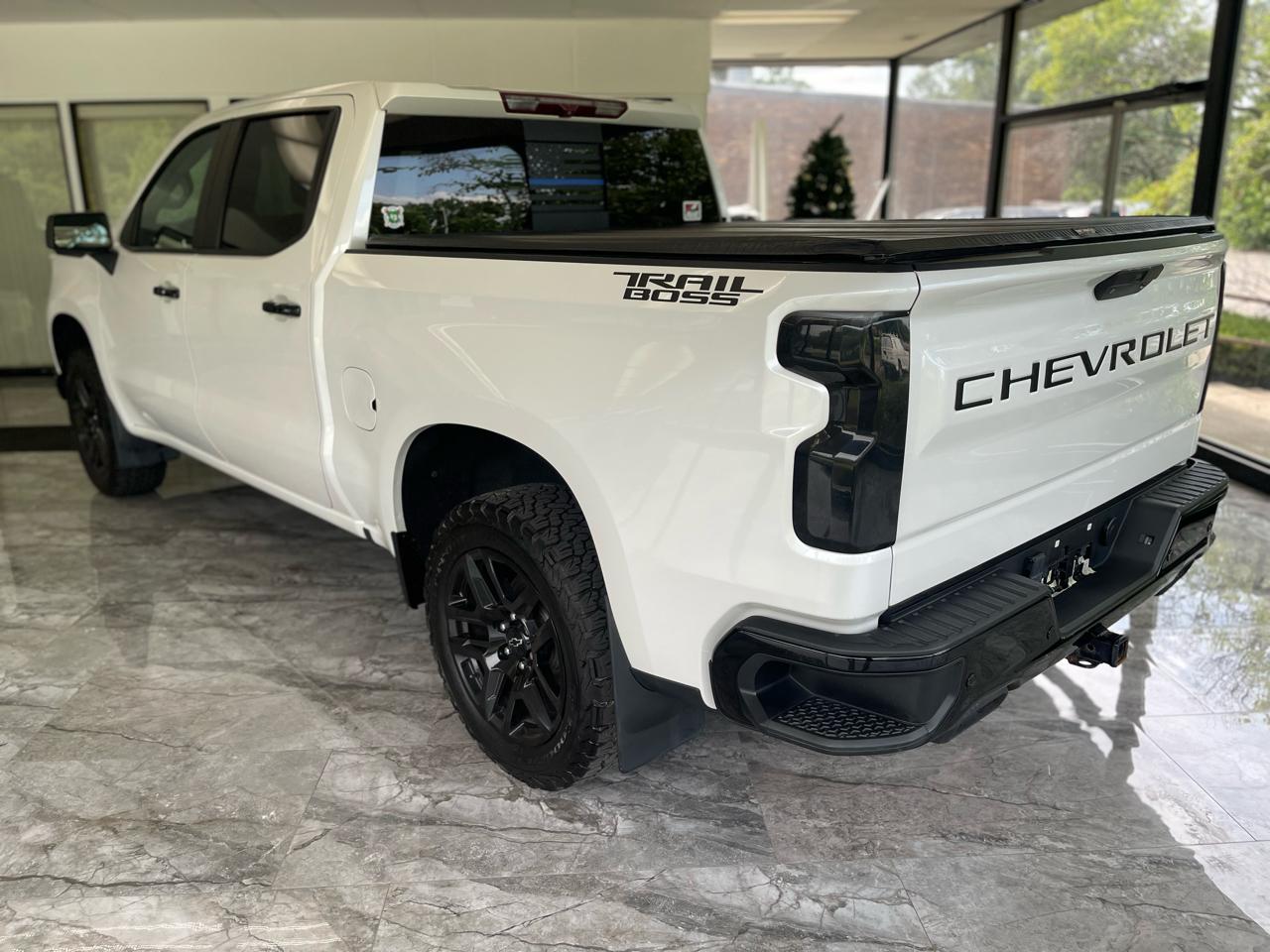 Chevrolet Silverado 1500 Limited LT Trail Boss Crew Cab Long Box 4WD 2022