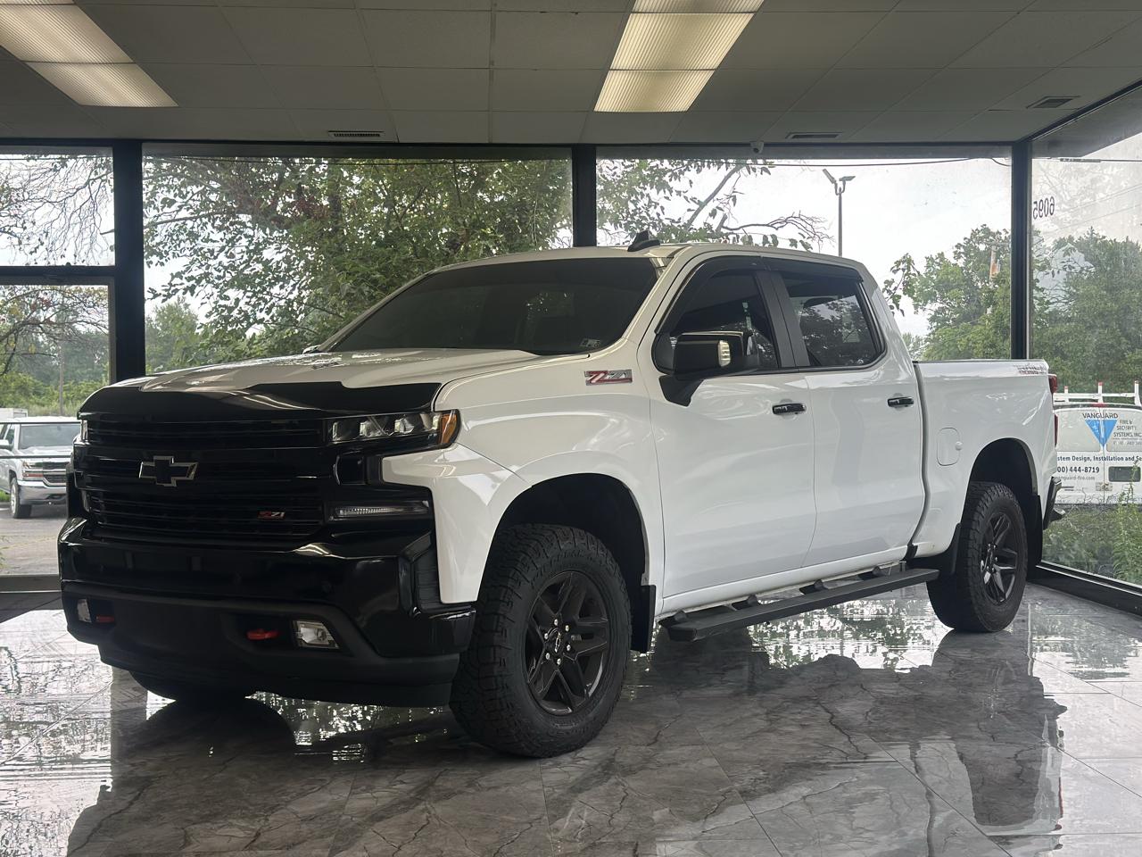 Chevrolet Silverado 1500 LT Trail Boss Crew Cab Long Box 4WD 2021