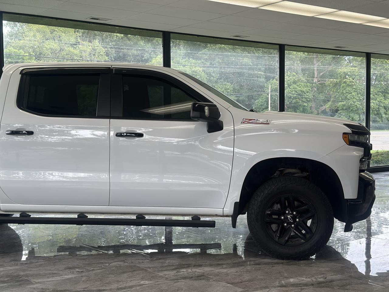 Chevrolet Silverado 1500 LT Trail Boss Crew Cab Long Box 4WD 2021