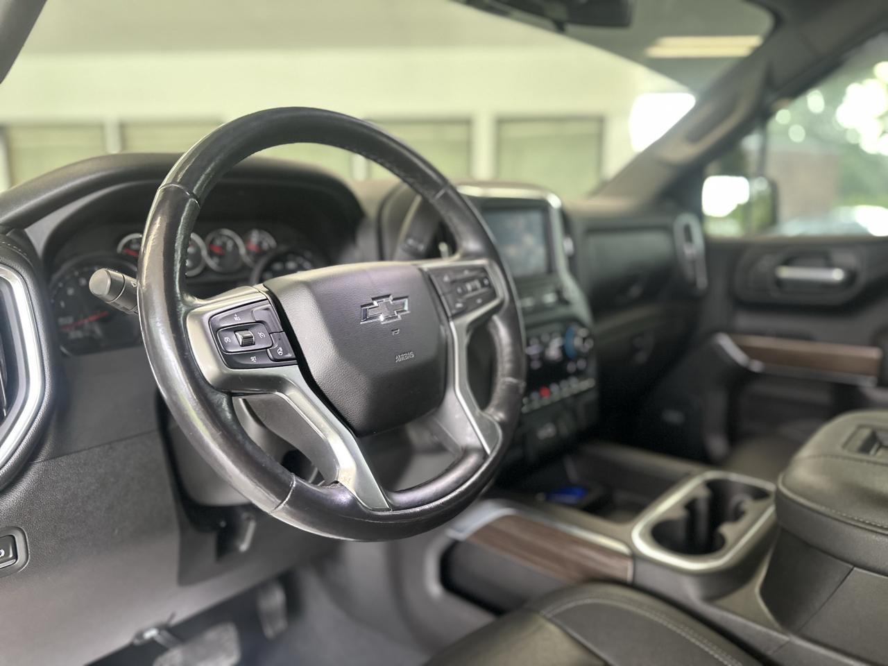 Chevrolet Silverado 1500 LT Trail Boss Crew Cab Long Box 4WD 2021