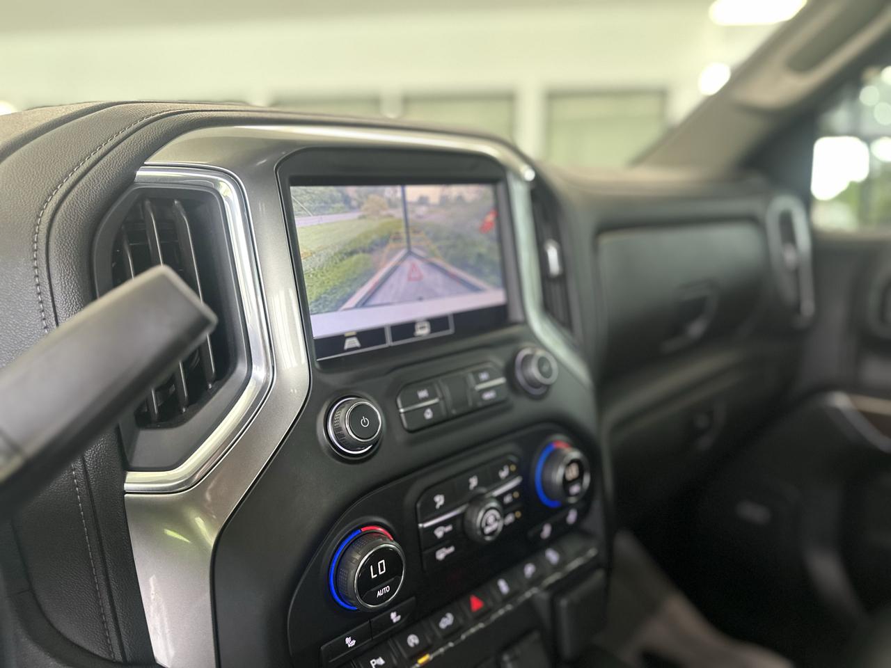 Chevrolet Silverado 1500 LT Trail Boss Crew Cab Long Box 4WD 2021