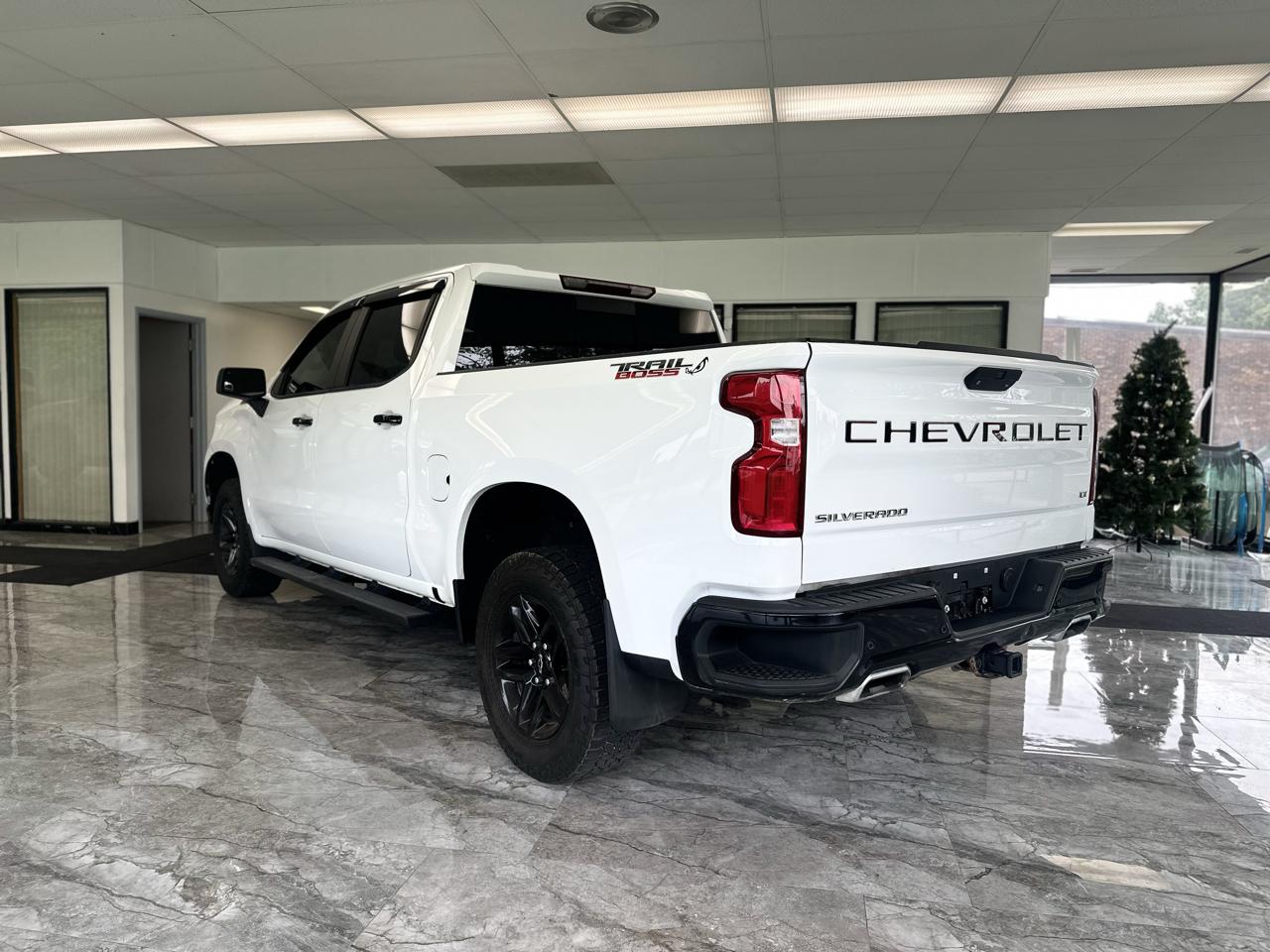 Chevrolet Silverado 1500 LT Trail Boss Crew Cab Long Box 4WD 2021