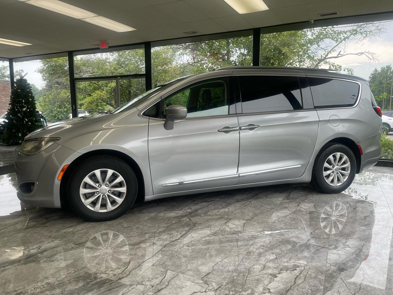 Chrysler Pacifica Touring-L 2018