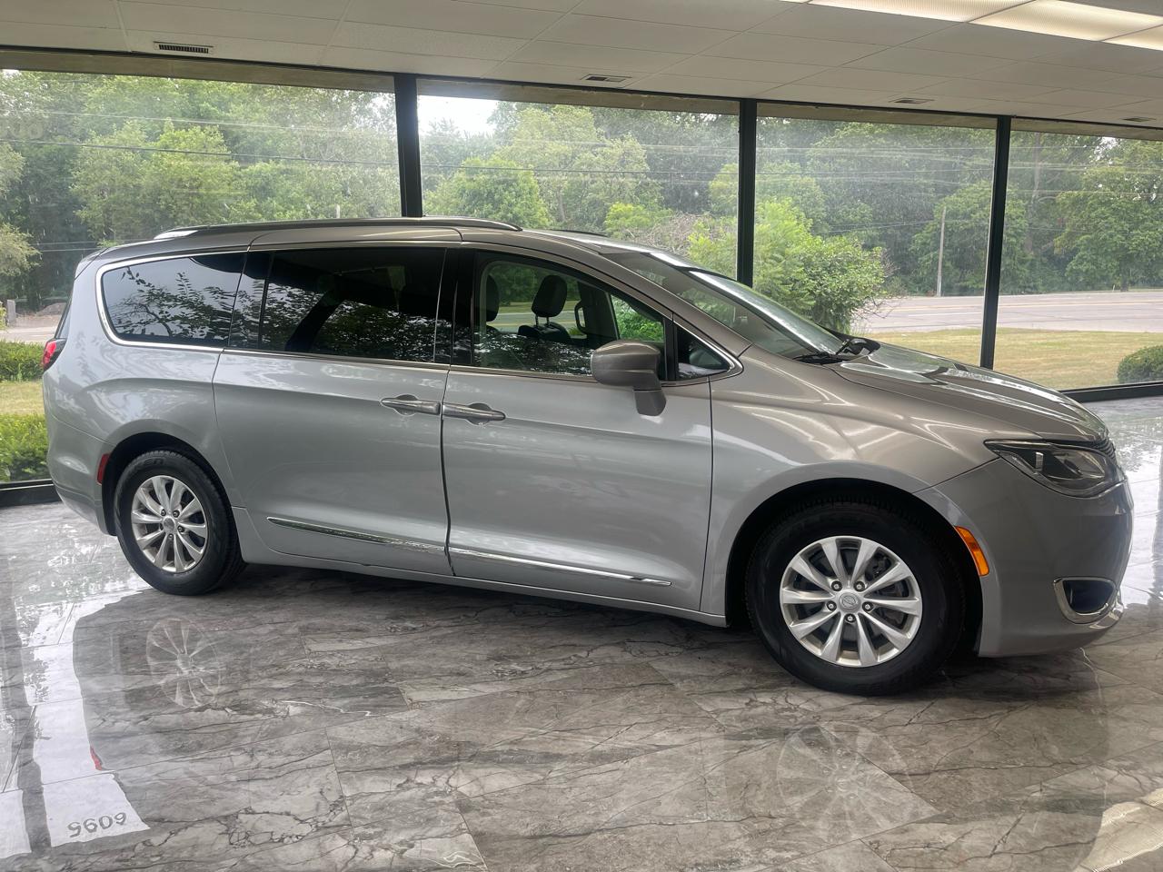 Chrysler Pacifica Touring-L 2018