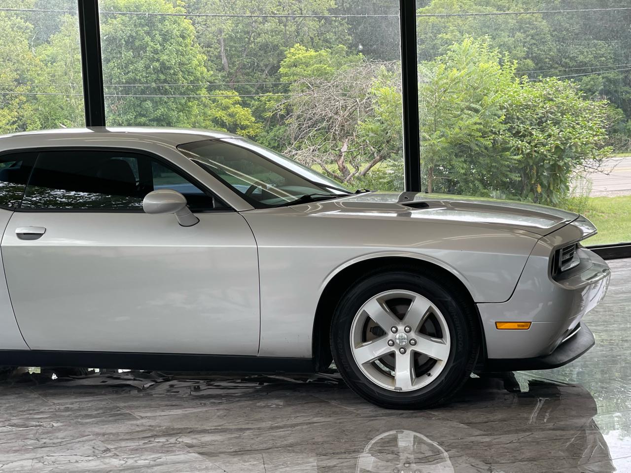 Dodge Challenger SXT 2012