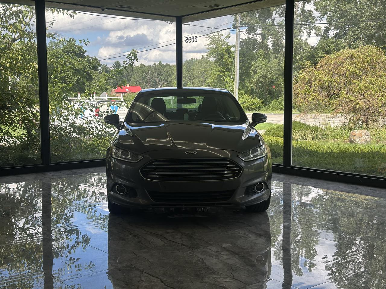Ford Fusion SE 2016