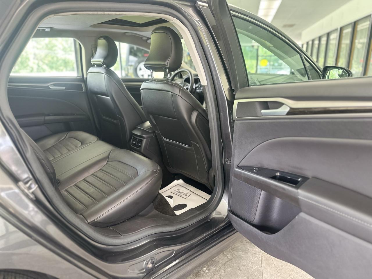 Ford Fusion SE 2016