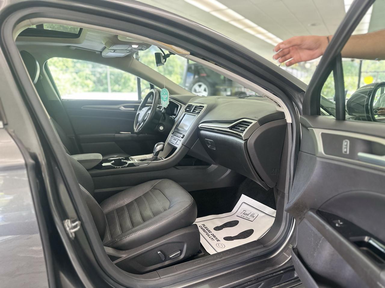 Ford Fusion SE 2016
