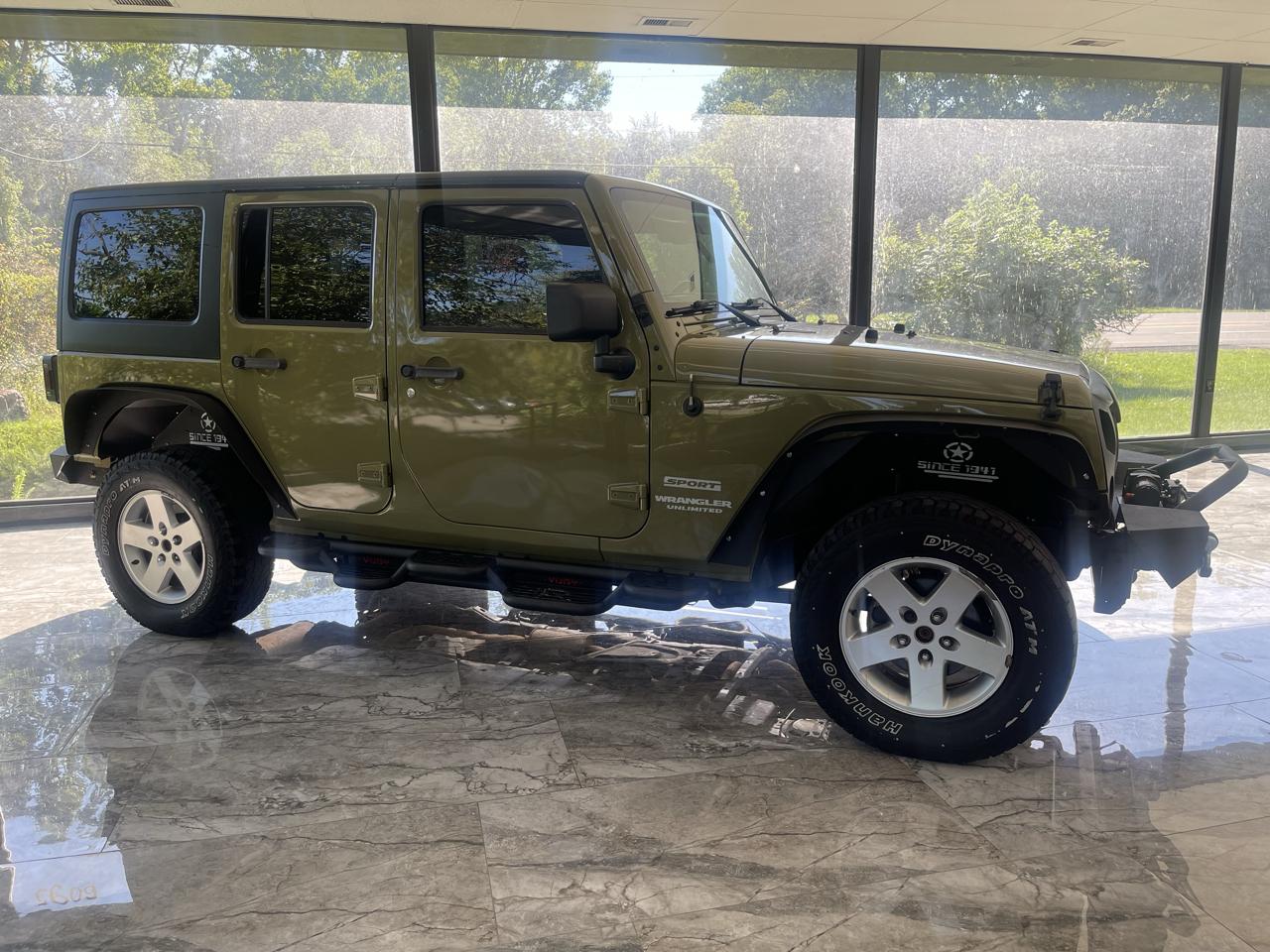 Jeep Wrangler Unlimited Sport 4WD 2013