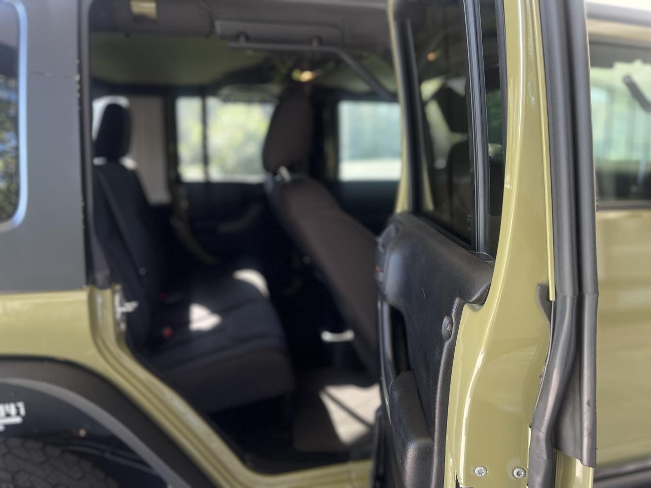 Jeep Wrangler Unlimited Sport 4WD 2013