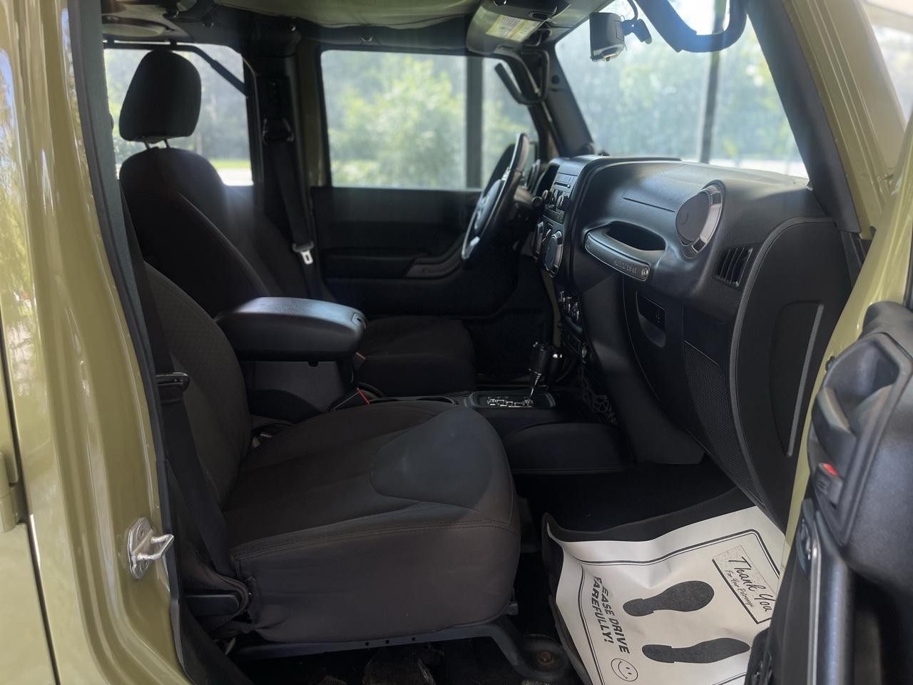 Jeep Wrangler Unlimited Sport 4WD 2013
