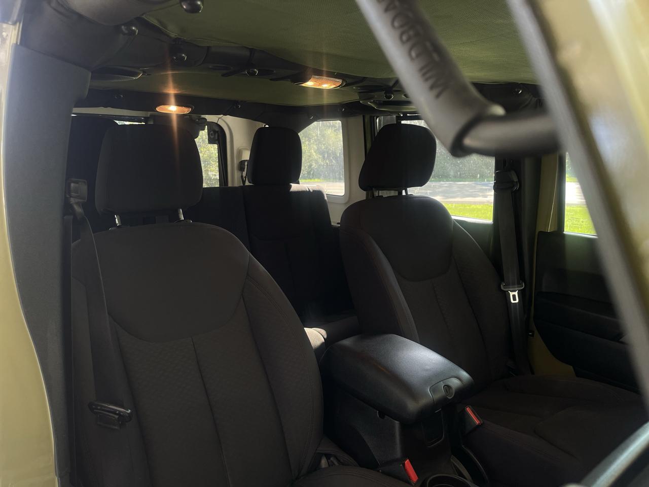 Jeep Wrangler Unlimited Sport 4WD 2013