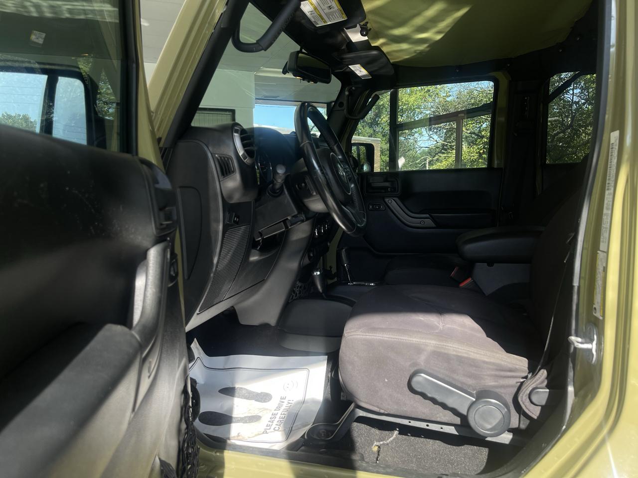 Jeep Wrangler Unlimited Sport 4WD 2013