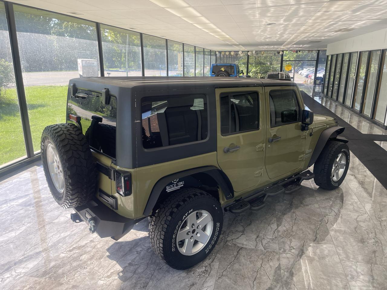 Jeep Wrangler Unlimited Sport 4WD 2013