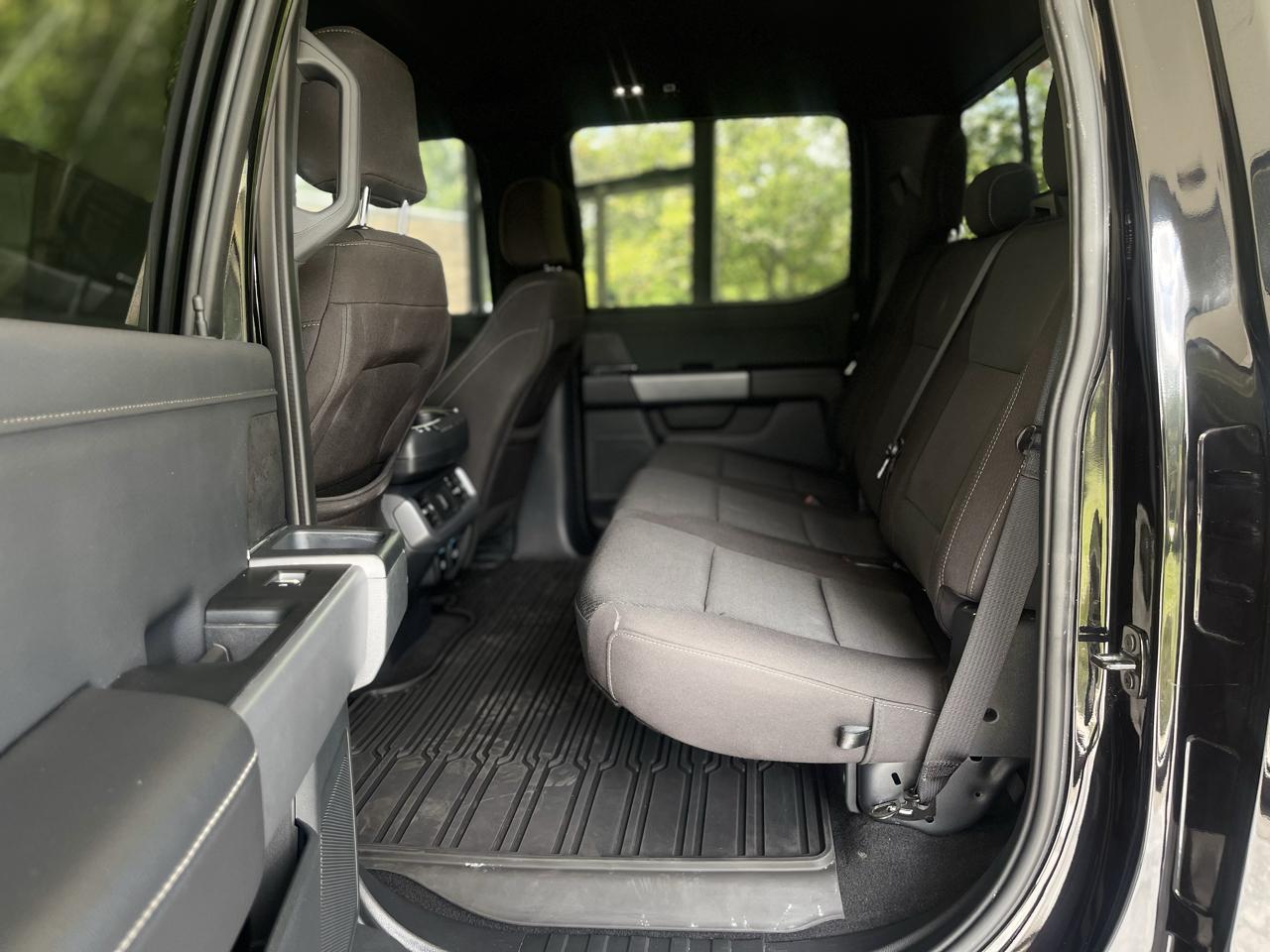 Ford F-150 XLT SuperCrew 4WD 2025