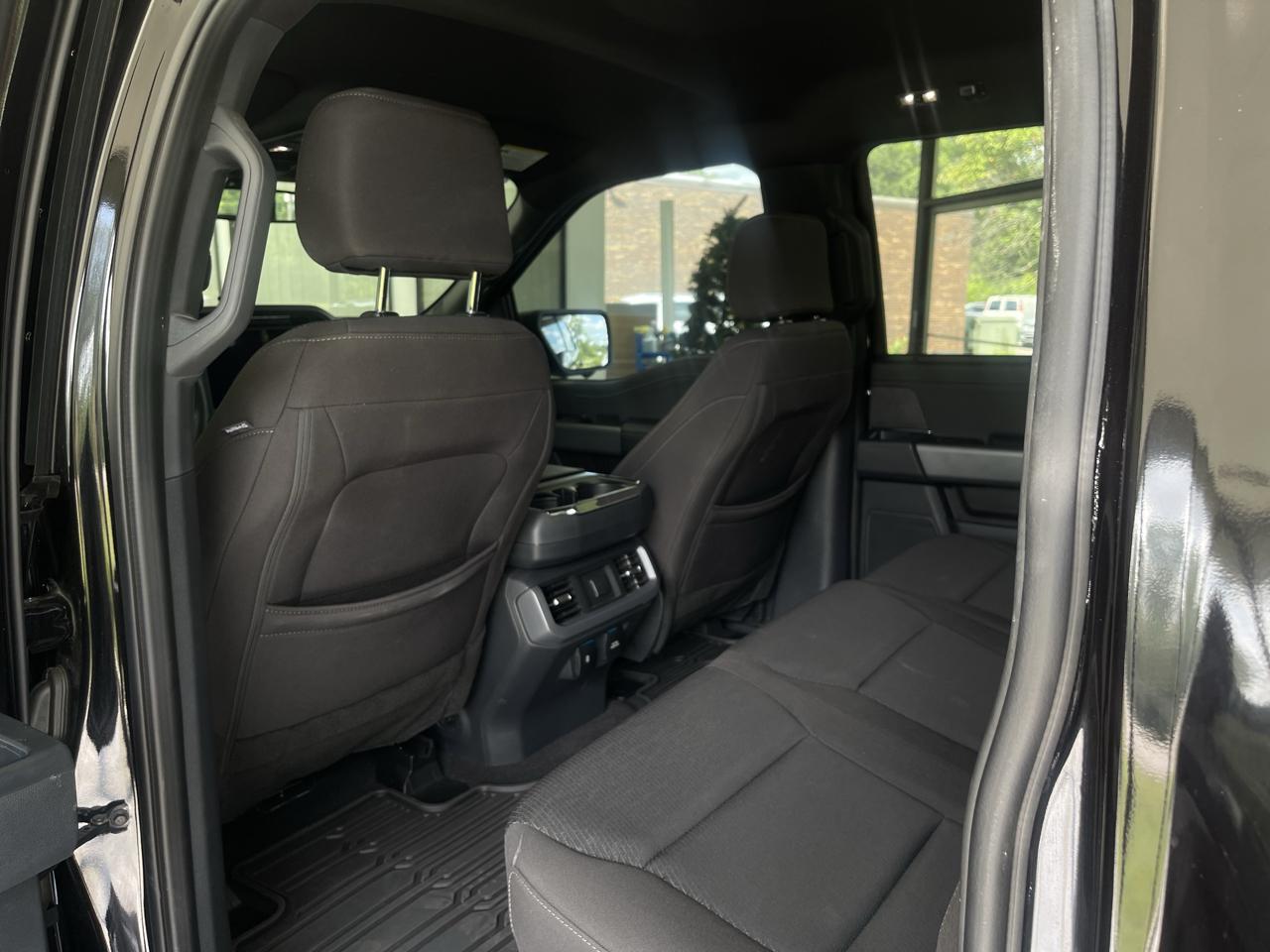 Ford F-150 XLT SuperCrew 4WD 2025