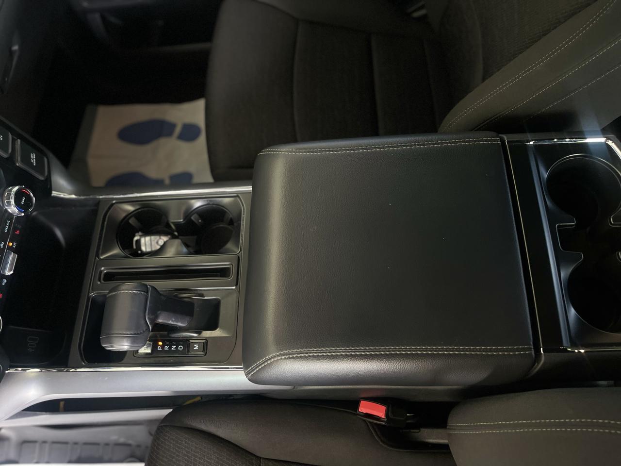 Ford F-150 XLT SuperCrew 4WD 2025
