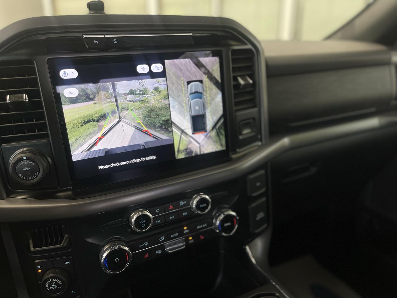 Ford F-150 XLT SuperCrew 4WD 2025