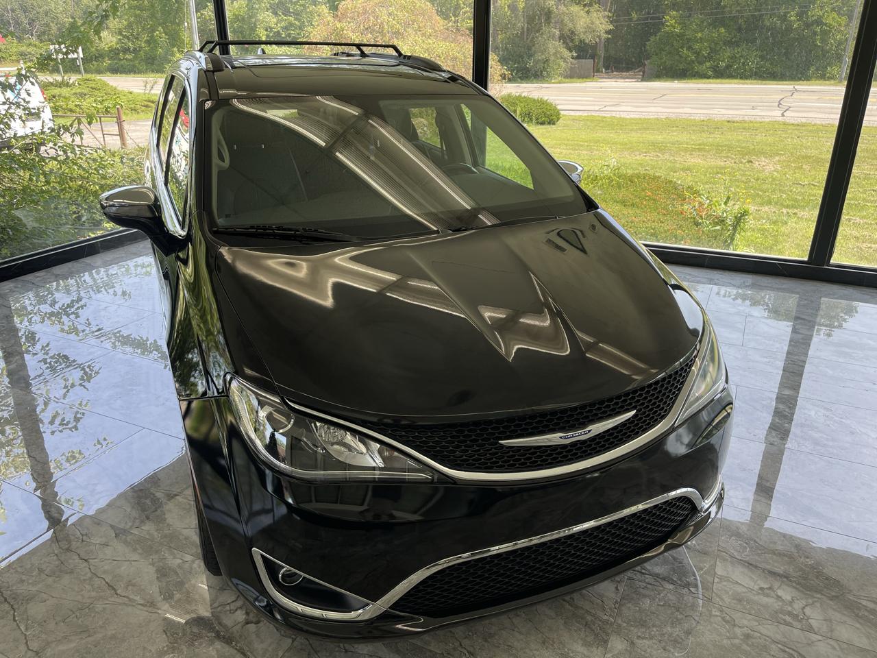 Chrysler Pacifica Limited 2020