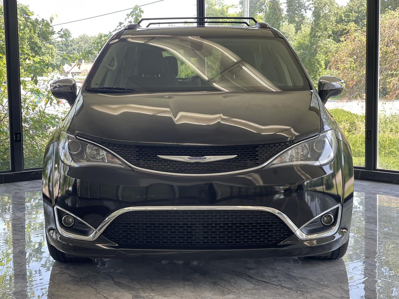 Chrysler Pacifica Limited 2020
