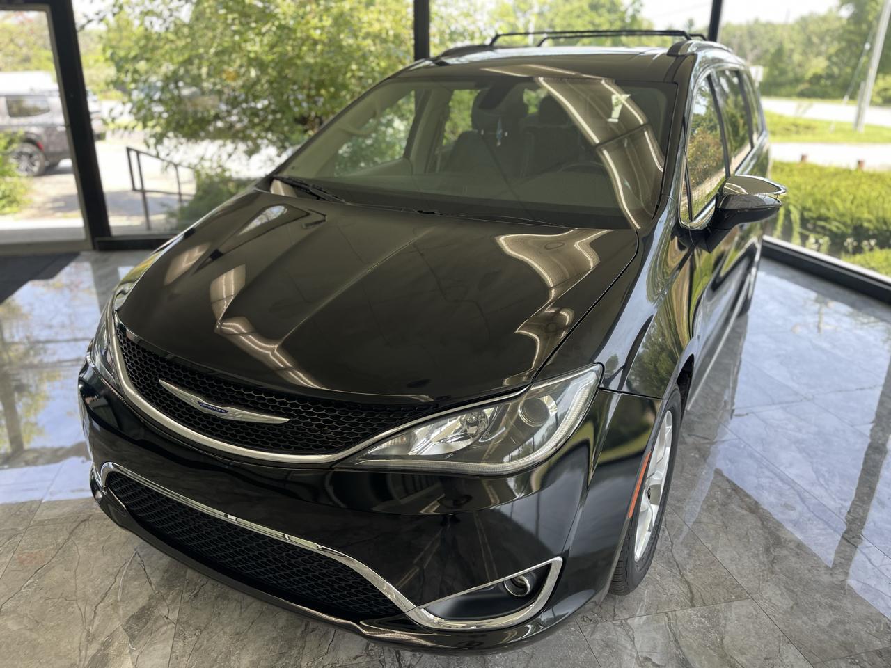 Chrysler Pacifica Limited 2020