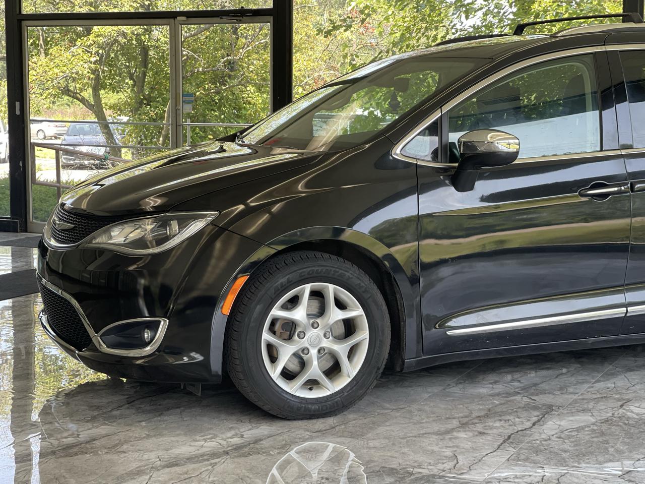 Chrysler Pacifica Limited 2020