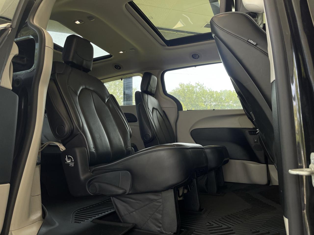 Chrysler Pacifica Limited 2020