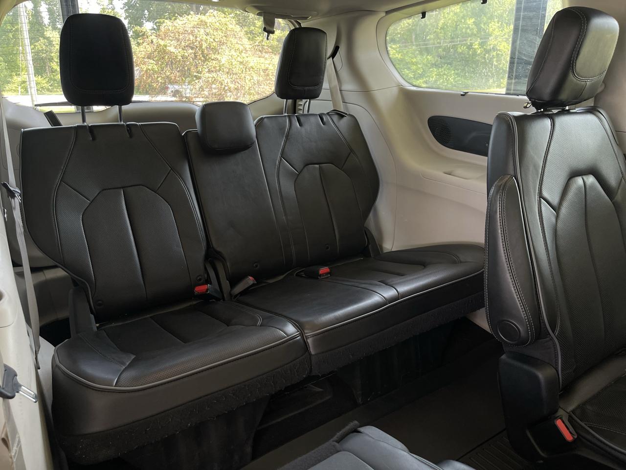 Chrysler Pacifica Limited 2020