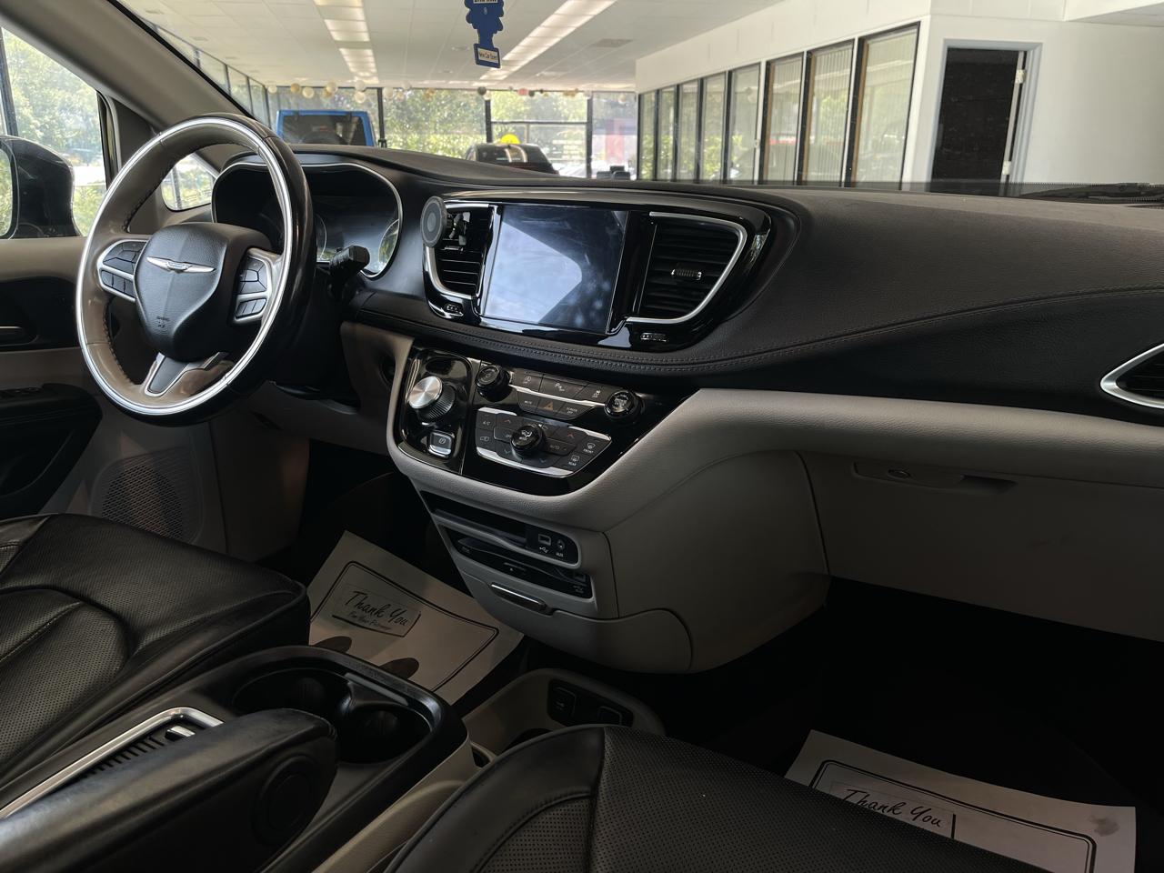 Chrysler Pacifica Limited 2020