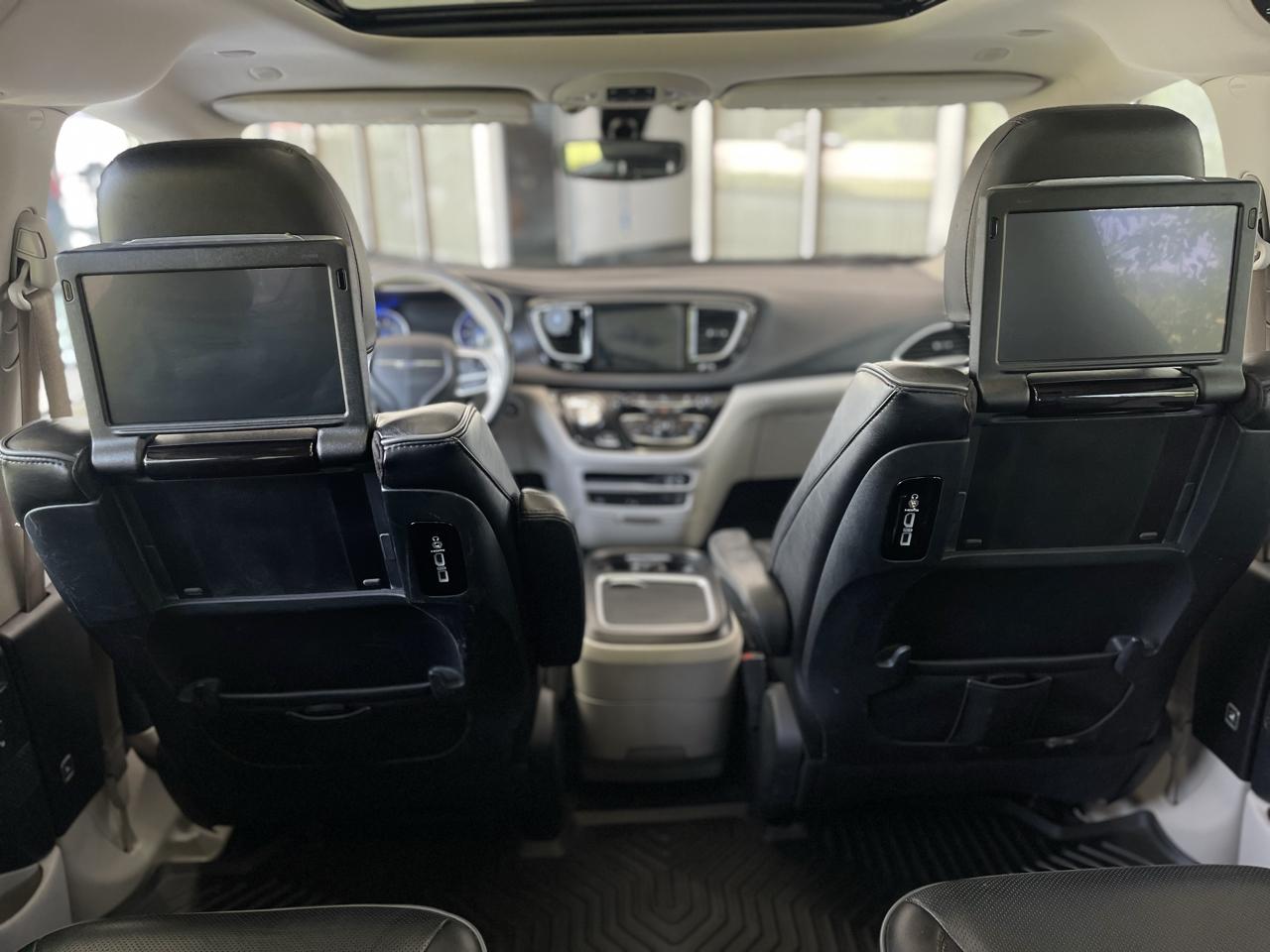Chrysler Pacifica Limited 2020