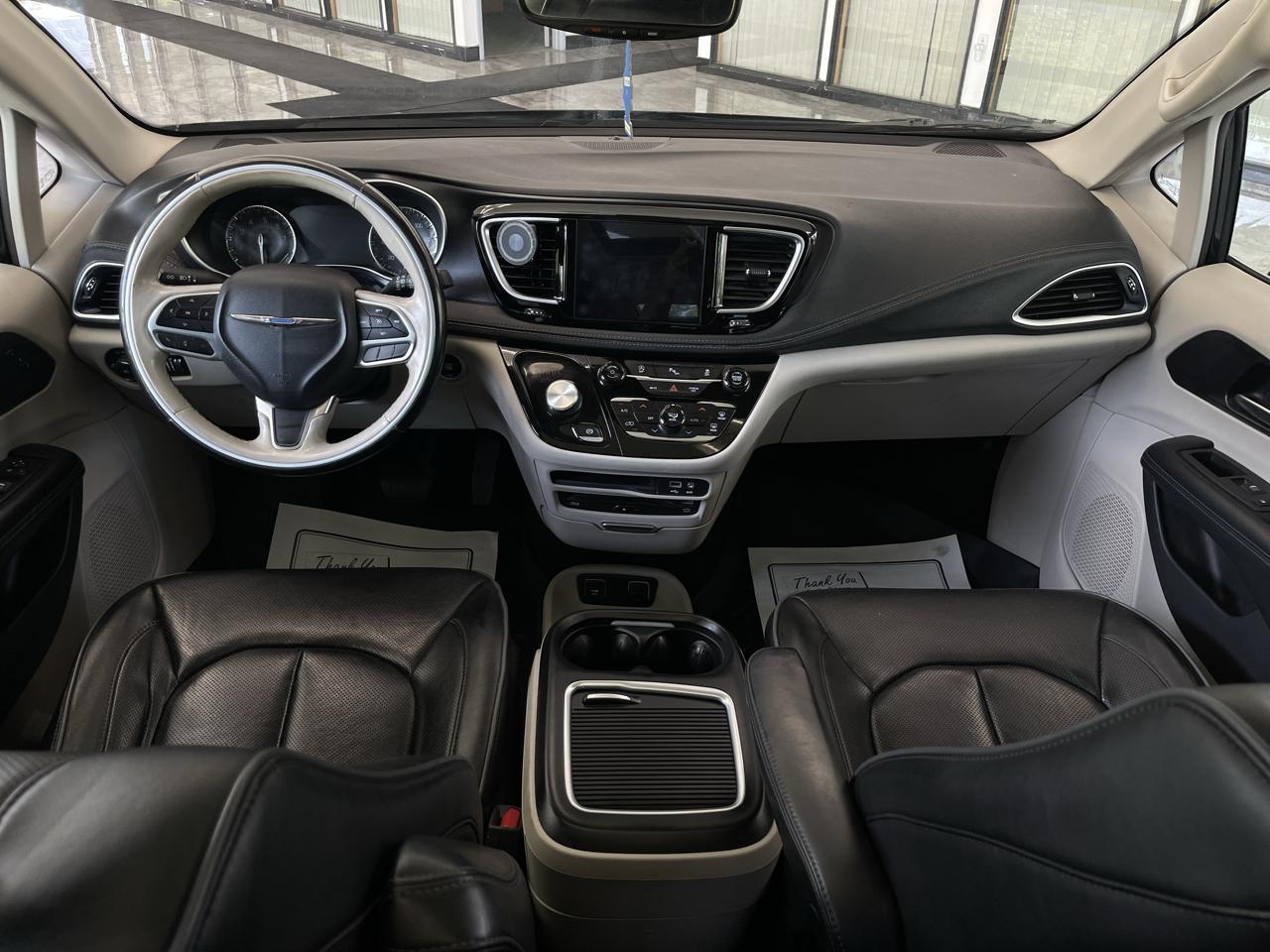 Chrysler Pacifica Limited 2020