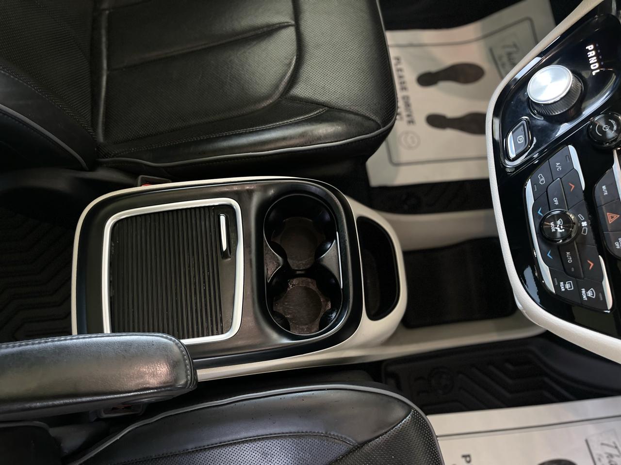 Chrysler Pacifica Limited 2020