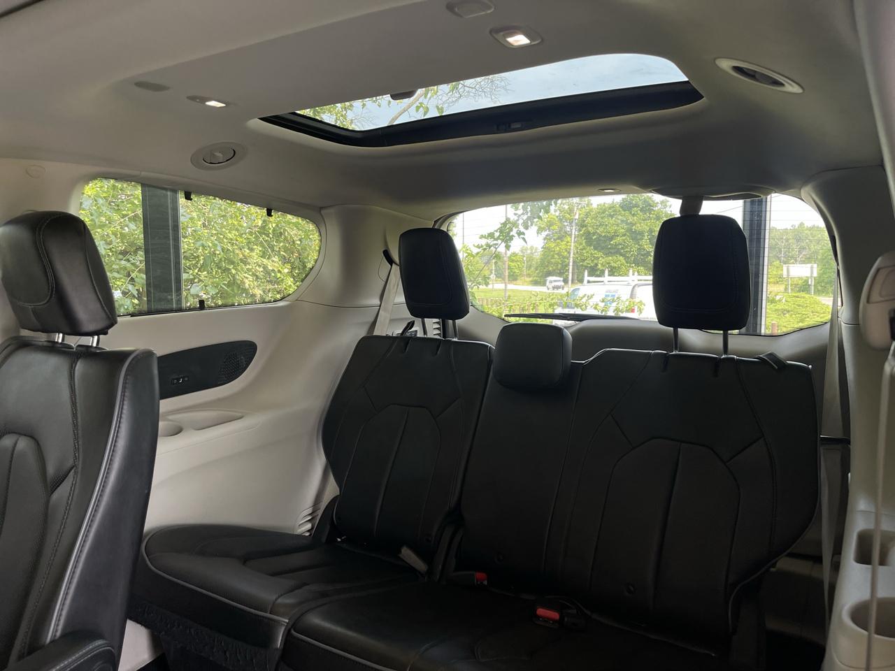 Chrysler Pacifica Limited 2020