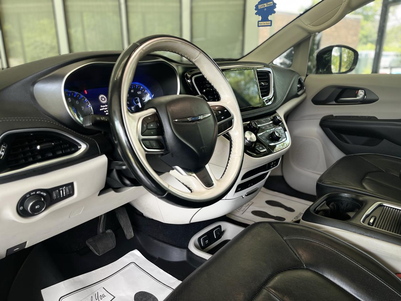 Chrysler Pacifica Limited 2020