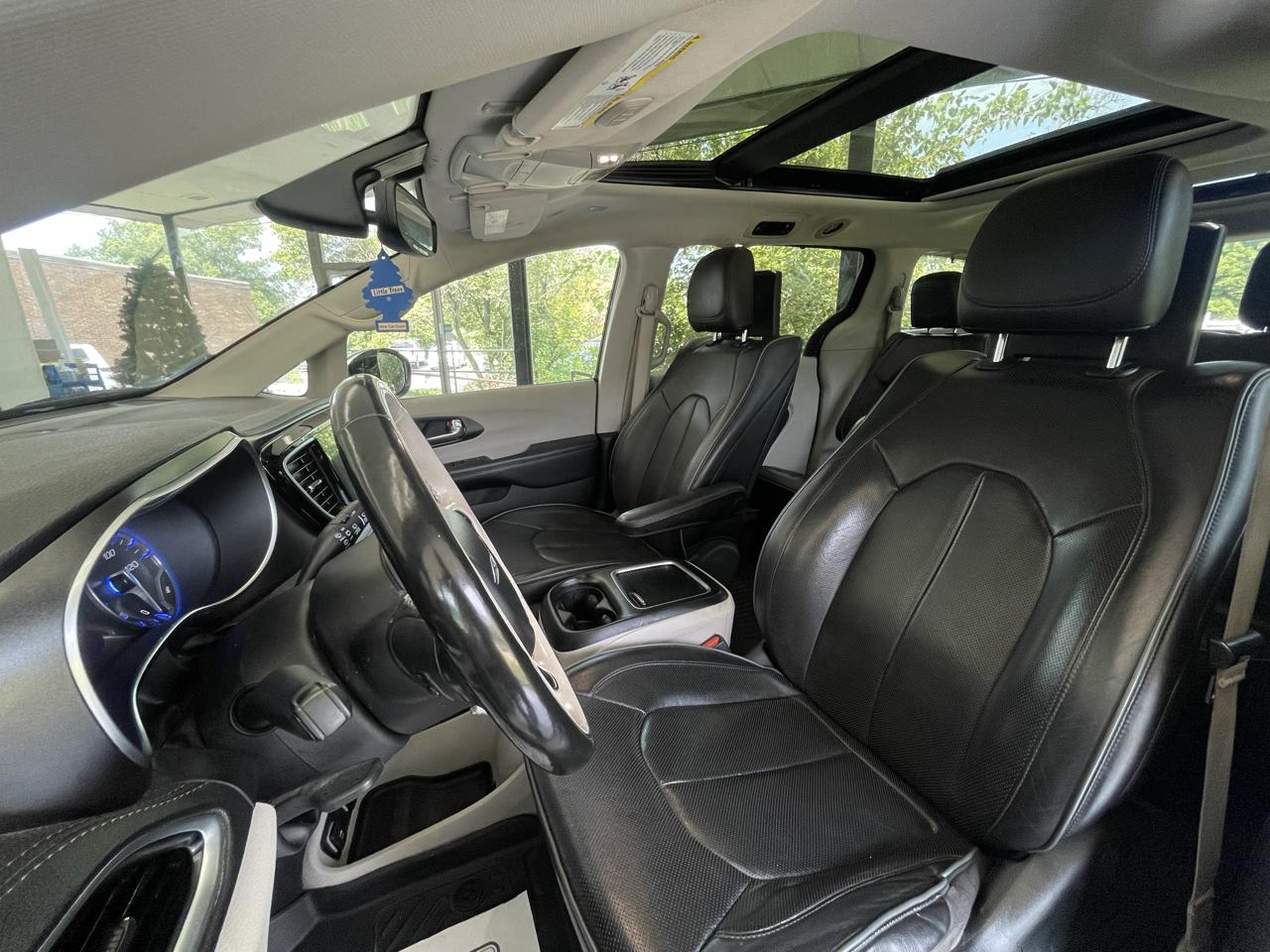 Chrysler Pacifica Limited 2020